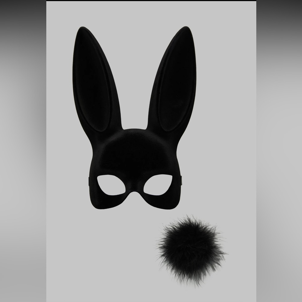 Maison Close Velvet Bunny Mask